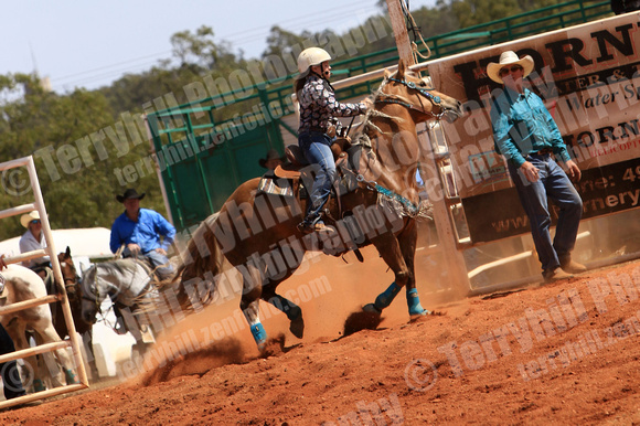 clermont rodeo Barrel racing_002