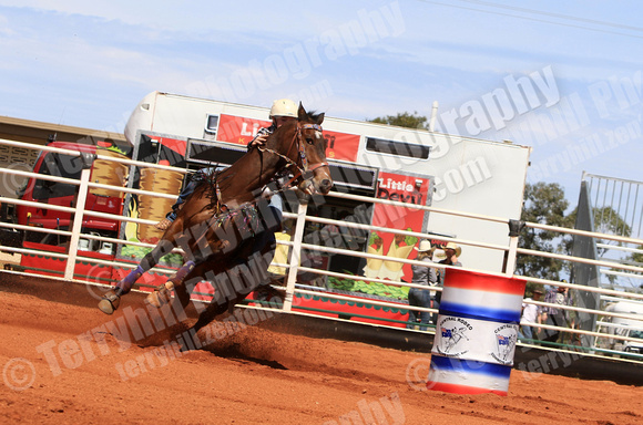 clermont rodeo Barrel racing_005