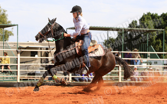 clermont rodeo Barrel racing_017